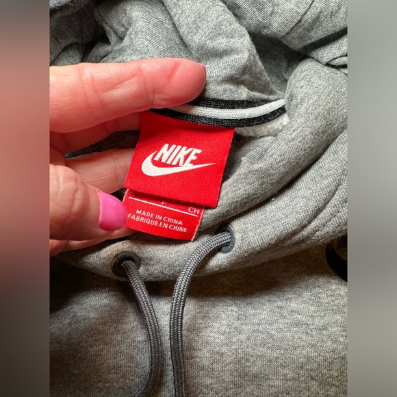 Nike Gray Hooded Sweatshirt - Picture 4 of 6